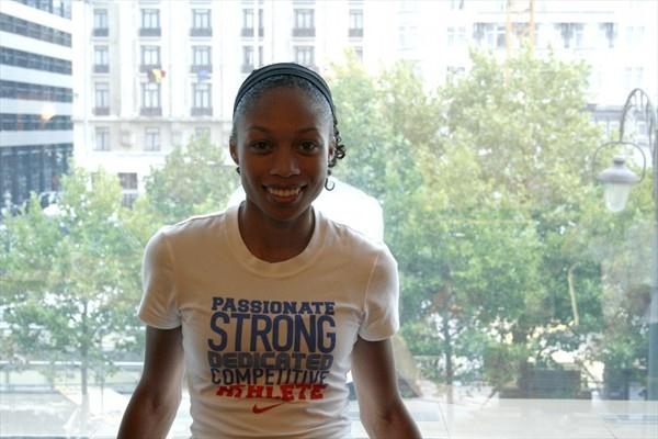 Allyson Felix relaxing in Brussels (Bob Ramsak)