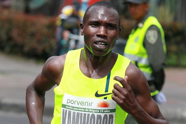 Geoffrey Kamworor Kipsang at the 2014 Bogota International Half Marathon (Victah Sailer / organisers)
