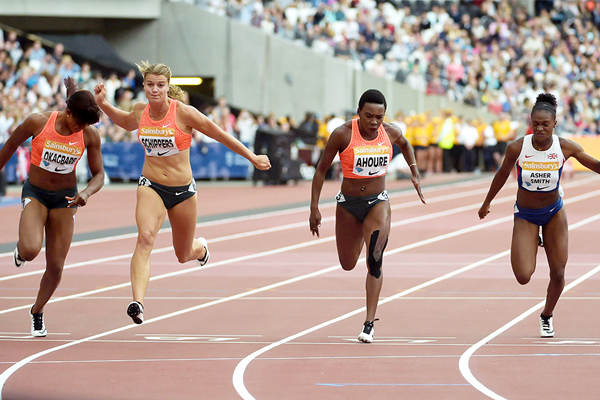 Dafne Schippers winning the 100m at the 2015 IAAF Diamond League meeting in London (Kirby Lee)