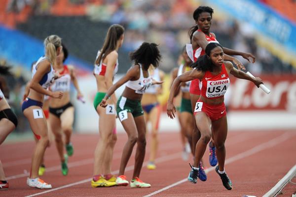 USA on their way to gold in the girls' medley relay at the 2013 World Youth Championships (Getty Images)