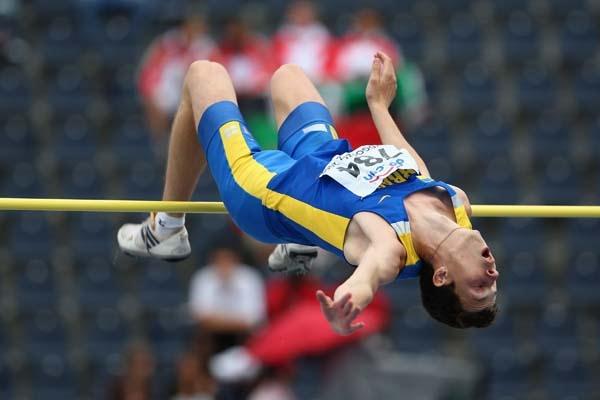 Bohdan Bondarenko of Ukraine on his way to winning gold in the High Jump Final (Getty Images)