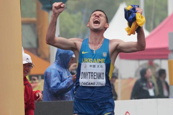 Ruslan Dmytrenko wins the men's 20km at the 2014 IAAF World Race Walking Cup in Taicang (Getty Images)