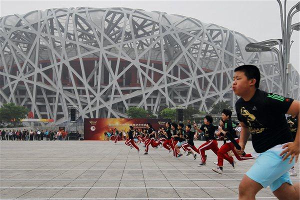 The start of the race at the '100 Kids - 100 metres - 100 years' event in Beijing Olympic Park to celebrate the year of the IAAF Centenary (Getty Images)