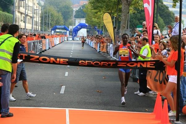 Pamela Chepchumba wins in Porto (LOC)