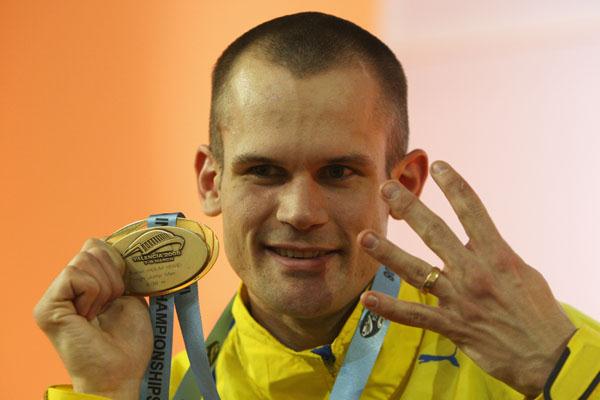 Stefan Holm celebrates his fourth world indoor high jump title (Getty Images)