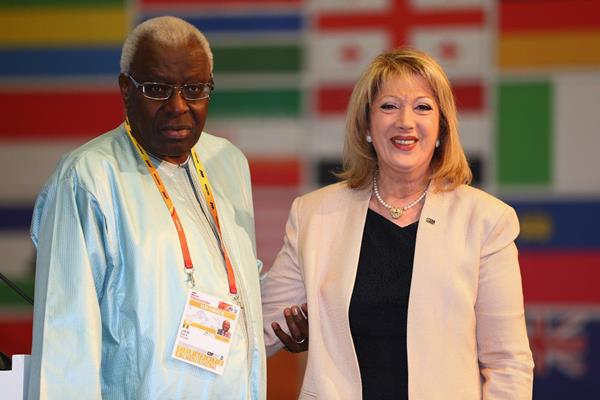 Claire Chehab receives an IAAF Veteran Pin at the 49th IAAF Congress in Moscow (IAAF)