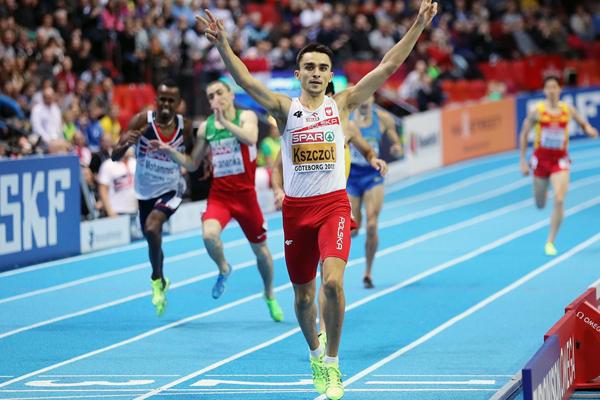 Adam Kszczot successfully defends his European indoor 800m title (Getty Images)