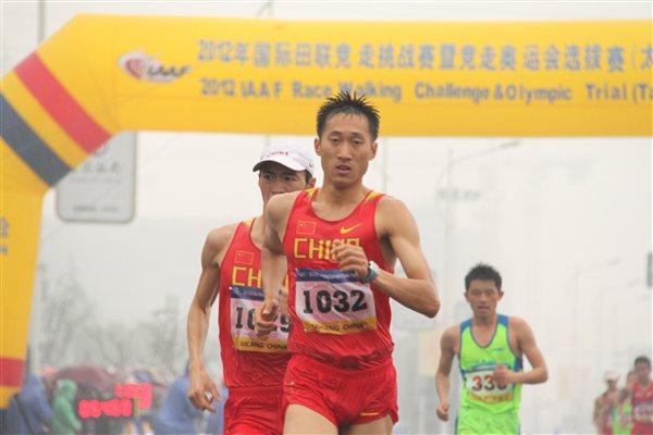 Wang Zhen on the way to an Asian 20Km record in Taicang (Organisers)