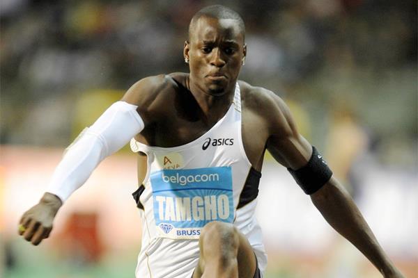Teddy Tamgho on his way to victory at the 2010 Diamond League meeting in Brussels (Jiro Mochizuki)