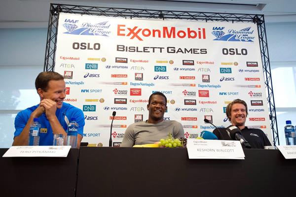 Tero Pitkamaki, Keshorn Walcott and Andreas Thorkildsen at the Oslo Diamond League press conference (Anders Sjogren)