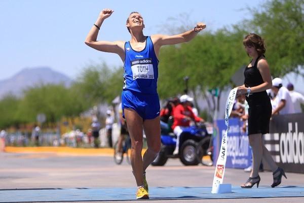 Matej Toth of Slovakia celebrates winning the men's 50km race in Chihuahua (Getty Images)