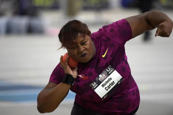 Michelle Carter at the 2015 US Indoor Championships (Kirby Lee)