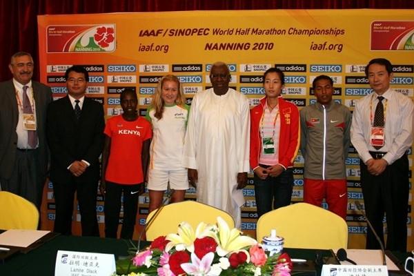Participants at the IAAF/LOC press conference on the eve of the 2010 IAAF/SINOPEC World Half Marathon Championships in Nanning (Bob Ramsak)