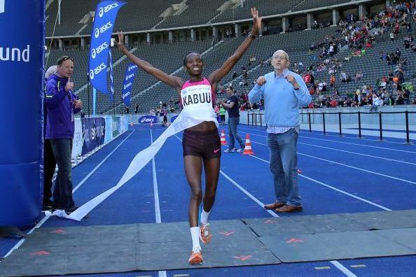 Kenya's Lucy Kabuu wins at the 2013 BIG 25 Berlin race (BERLIN RUNS / Thomas Wenning - organisers)