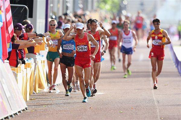 Chen Ding and Zhen Wang of China and Erick Barraondo Guatemala lead during the Race Walk Athletics on Day 8 of the London 2012 Olympic Games at Olympic Stadium on August 4, 2012 (Getty Images)
