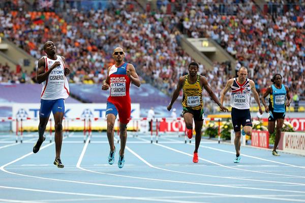 Omar Cisneros in the mens 400m Hurdles at the IAAF World Championships Moscow 2013 (Getty Images)