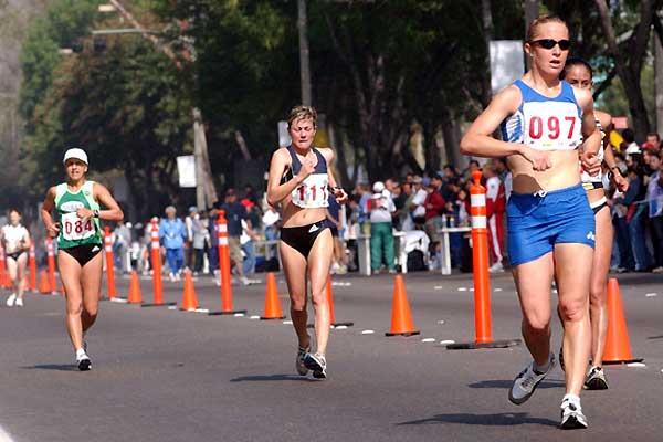 Elisa Rigaudo heads the field including Maria Vasco and Susana Feitor in Mexico (Omar Martínez)