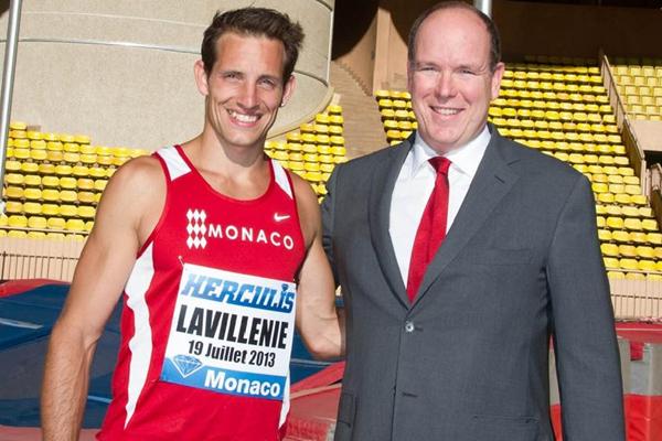 Renaud Lavillenie and H.S.H Prince Albert II of Monaco at the Louis II Stadium  (organisers)