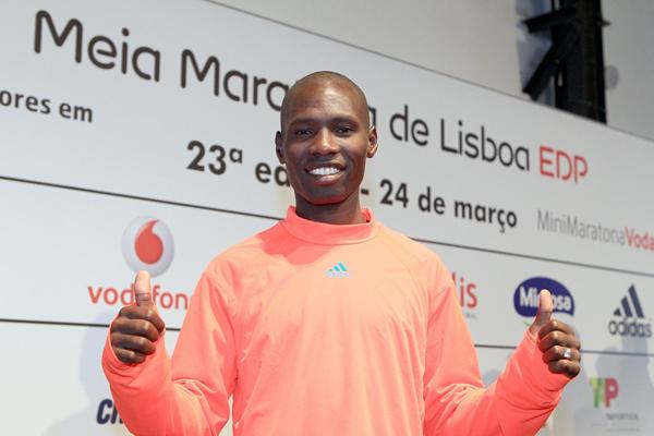 Titus Masai of Kenya at the press conference for the 2013 EDP Lisbon Half Marathon (Victah Sailor)