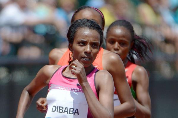Ethiopia's Tirunesh Dibaba on her way to victory (Kirby Lee)