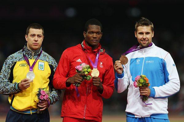 Silver medalist Oleksandr Pyatnytsya of Ukraine , gold medalist Keshorn Walcott of Trinidad and Tobago and bronze medalist Antti Ruuskanen of Finland pose on the podium during the medal ceremony for the Men's Javelin Throw  of the London 2012 Olympic Games on August 11, 2012  (Getty Images)