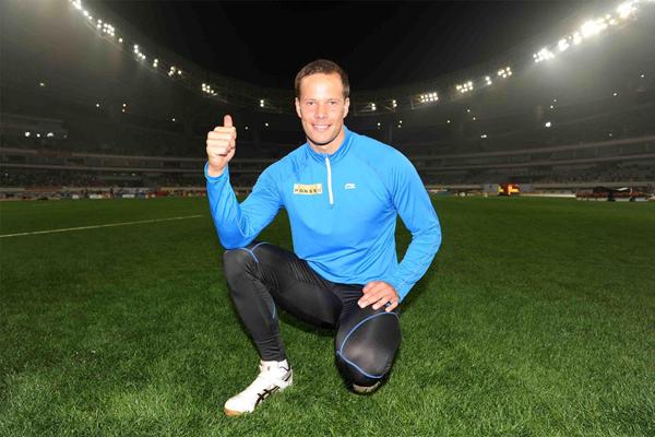 Tero Pitkamaki celebrates his Javelin win at the Shanghai Diamond League (Jiro Mochizuki)