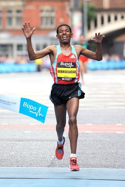 Third Manchester 10Km title for Gebrselassie (2010) (Mark Shearman)