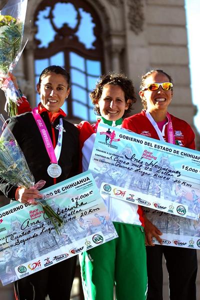 Ana Cabecinha, Ines Henriques and Monica Equihua at the 2013 IAAF Race Walking Challenge meeting in Chihuahua, Mexico (organisers)