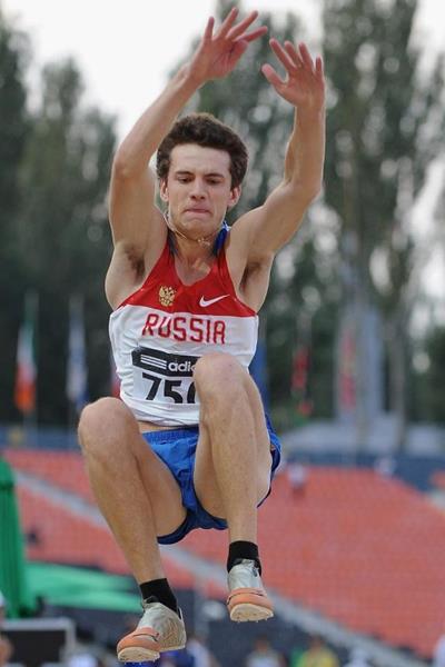Anatoliy Ryapolov in the boys' Long Jump at the IAAF World Youth Championships 2013 (Getty Images)