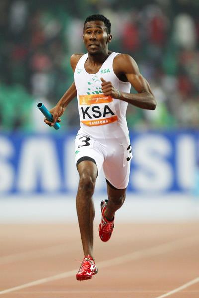 Youssef Al-Masrahi anchors Saudi Arabia in the 4x400m (Getty Images)