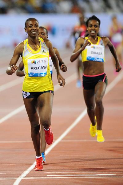 Abeba Aregawi smashes the 1500m meeting record at the 2013 Doha Diamond League (Errol Anderson)