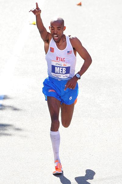 Meb Keflezighi at the 2011 New York Marathon (Getty Images)