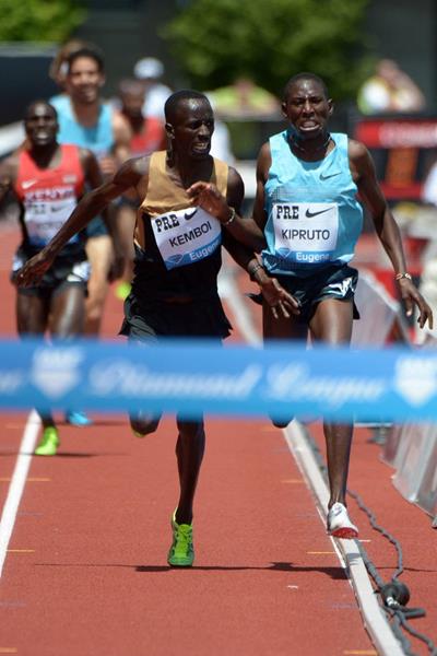 Ezekiel Kemboi and Conseslus Kipruto battling at the 2013 IAAF Diamond League in Eugene (Kirby Lee)