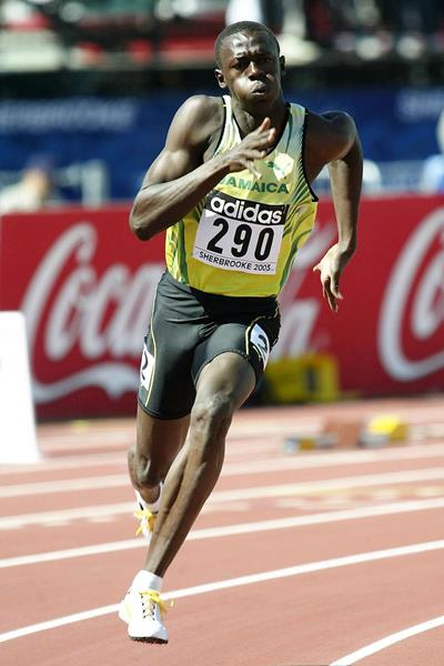 Usain Bolt of Jamaica wins his 200m heat at the 2003 World Youth Championships (Getty Images)