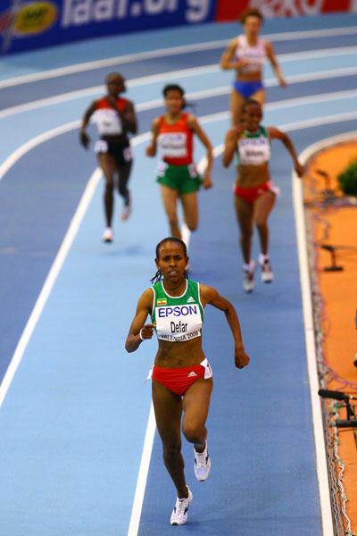 Meseret Defar strides away to a clear victory (Getty Images)