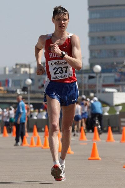 Denis Nizhegorodov of Russia on his way to winning the gold medal in the Men's 50km race (Getty Images)