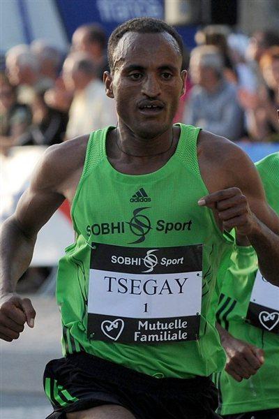 Langueux 10Km winner Atsede Tsegay (Michel Aubault)