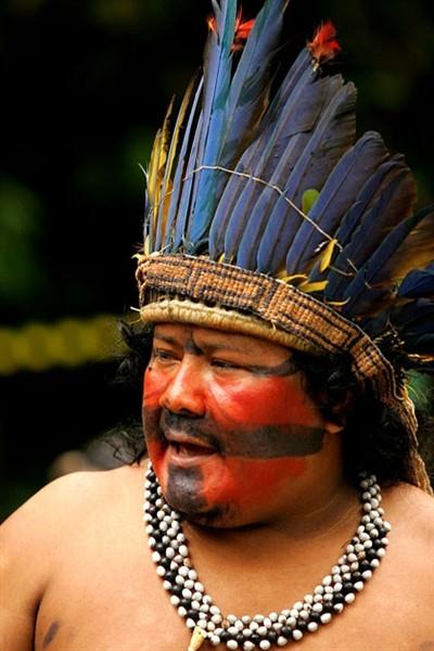 Athletics in the Jungle - Amazonian Indian (Bruno Miani)