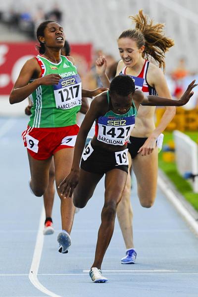 Kenya's Mercy Chepwogen winning the 3000m at the 2012 IAAF World Junior Championships (Getty Images)