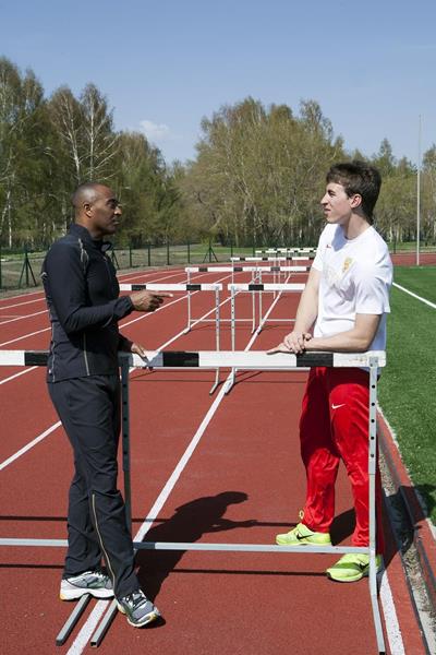 Sergey Shubenkov and Colin Jackson in Barnaul (SPIKES)