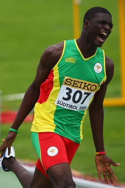 Kirani James of Grenada wins the Boys' 200m final (Getty Images)