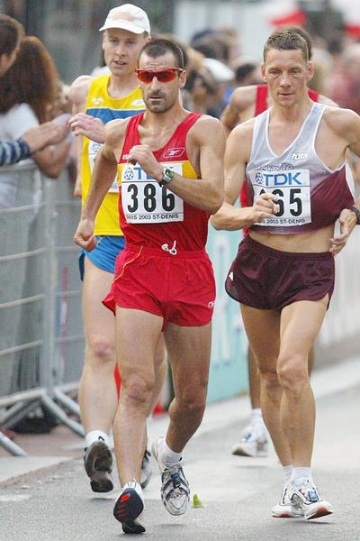 Spain's Jesus Angel Garcia in the 50km Race Walk at the 2003 World Championships (Getty Images)