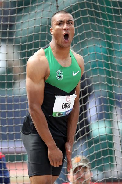 Ashton Eaton in the Decathlon Discus in Eugene (Getty Images)
