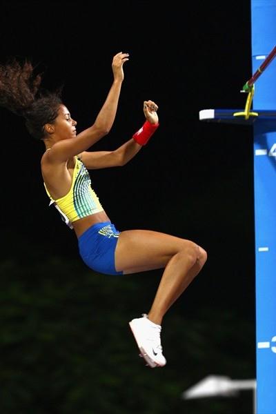 Sweden's Angelica Bengtsson clearing 4.30m to take gold at the Youth Olympic Games in Singapore (Getty Images)