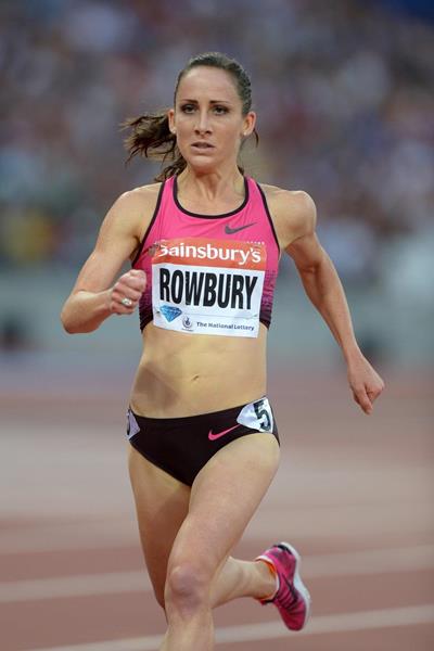Shannon Rowbury at the 2013 IAAF Diamond League in London (Kirby Lee)