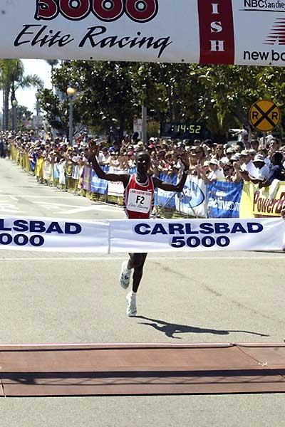 Kenya’s Isabella Ochichi winning in the Carlsbad 5km (14:53). (Victah Sailer)