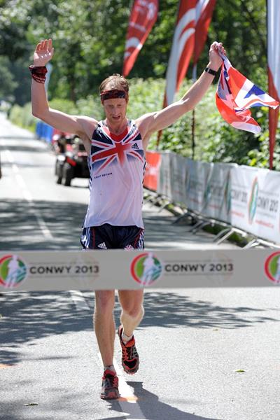Ricky Lightfoot wins the 2013 IAU Trail World Championships (Organisers)