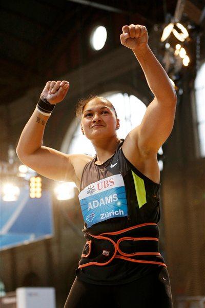 Valerie Adams celebrates her victory in Zurich (Gladys Chai van der Laage)