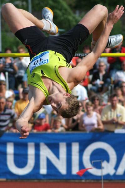 Andrei Krauchanka flying on the way to his breakthrough victory in Götzis (Lorenzo Sampaolo)