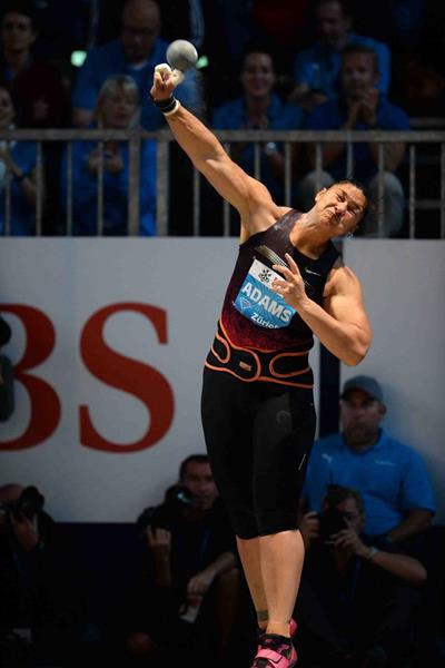 Valerie Adams at the 2013 IAAF Diamond League meeting in Zurich (Jiro Mochizuki)